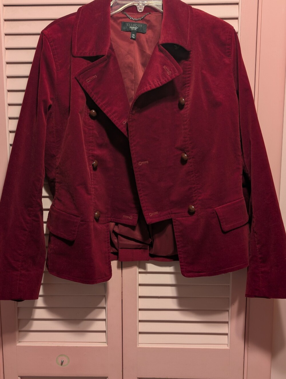 TALBOTS DOUBLE BREASTED VELVET BLAZER IN WINE